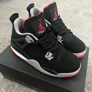 ➡️Nike Air Jordan 4 Retro Bred Black Size Us 8 worn 1 x⬅️